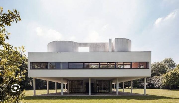 1 Villa Savoye Poissy, France