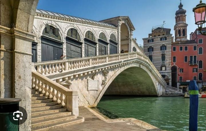 3 Rialto Bridge 3 Rialto Bridge