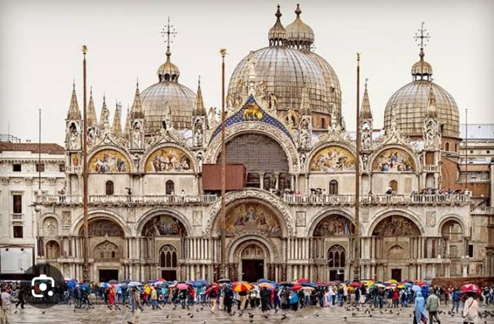 3 St. Mark’s Basilica 3 St. Mark's Basilica