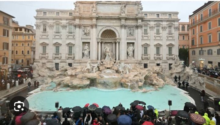3 Trevi Fountain 3 Trevi Fountain