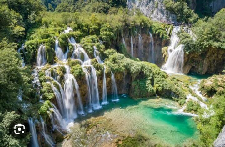4 Plitvice Lakes National Park, Croatia 4 Plitvice Lakes National Park, Croatia