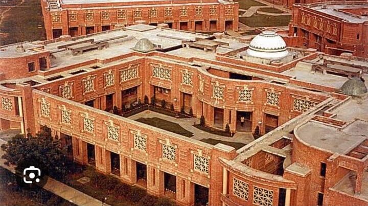 7 IIM Lucknow 7 IIM Lucknow