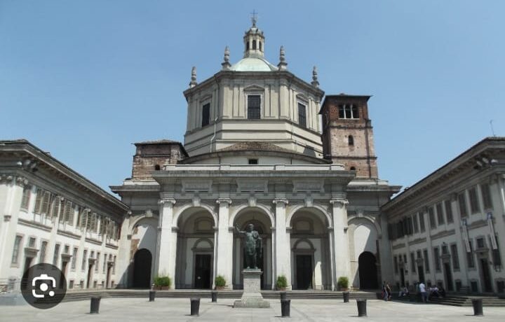 8 Basilica of San Lorenzo, Milan, Italy 8 Basilica of San Lorenzo, Milan, Italy