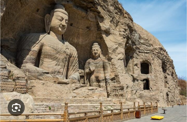 8 The Yungang Grottoes 8 The Yungang Grottoes