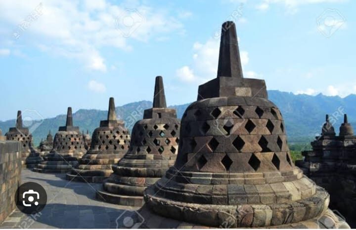 8 borobudur pagoda 8 borobudur pagoda