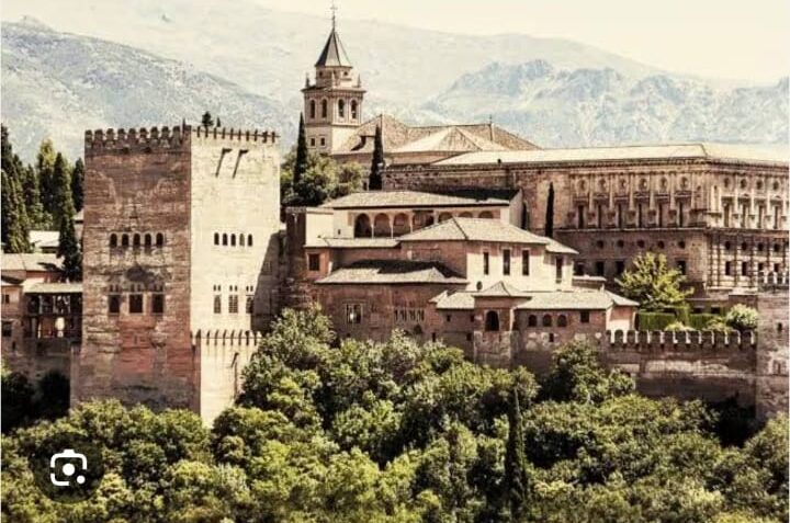 9 Alhambra 9 Alhambra