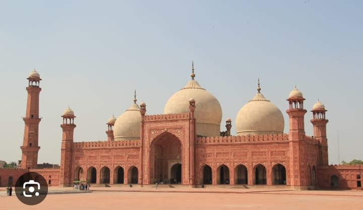 9 Badshahi Mosque 9 Badshahi Mosque