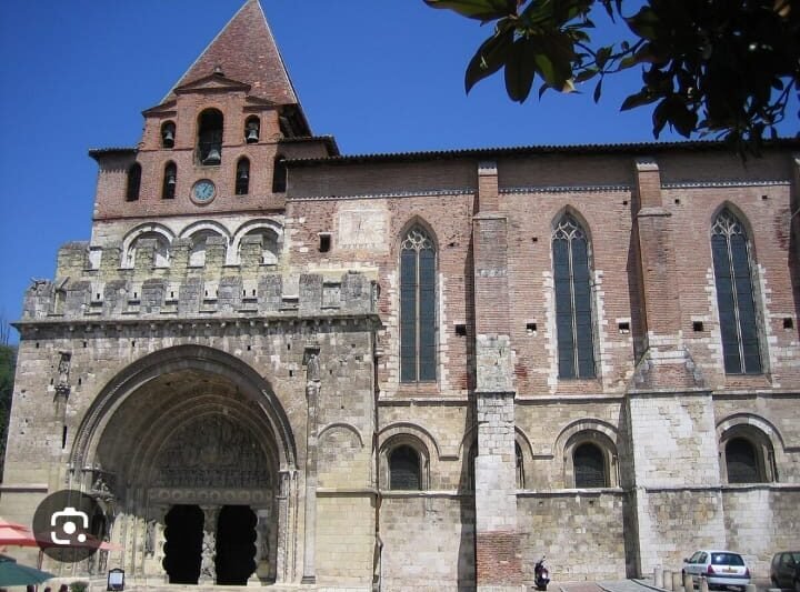 9 Saint-Pierre, Moissac, France